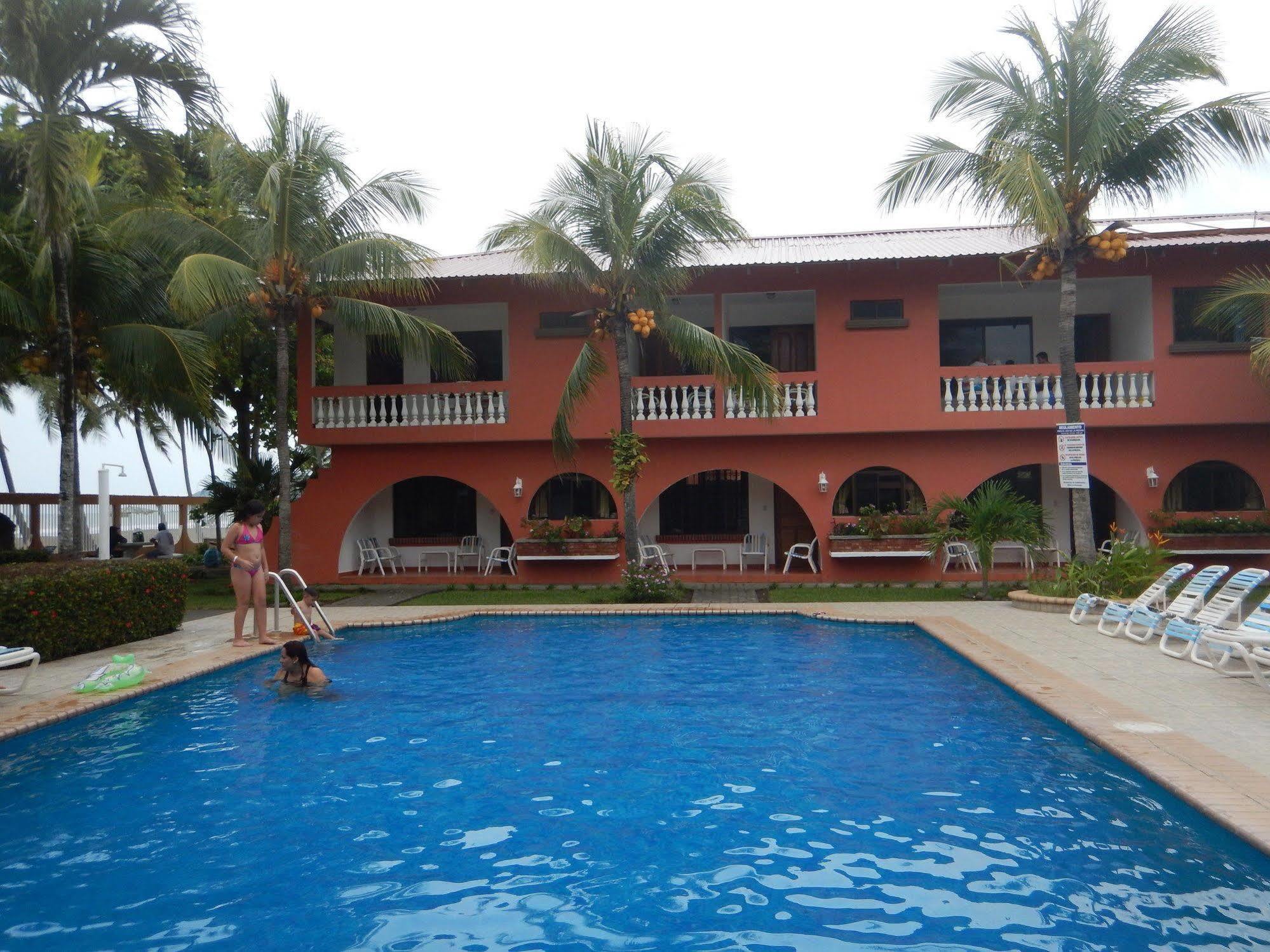 Apartotel Flamboyant Jacó Esterno foto