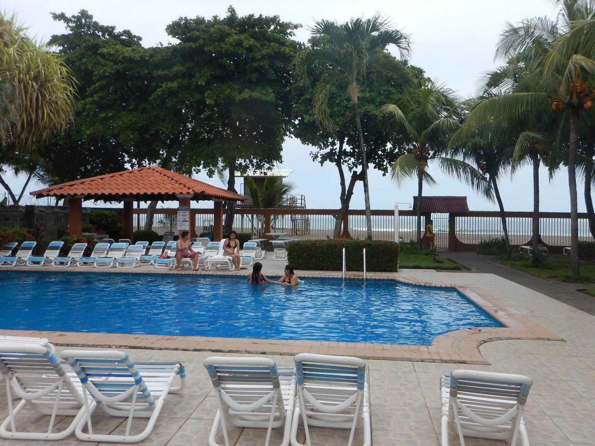 Apartotel Flamboyant Jacó Esterno foto
